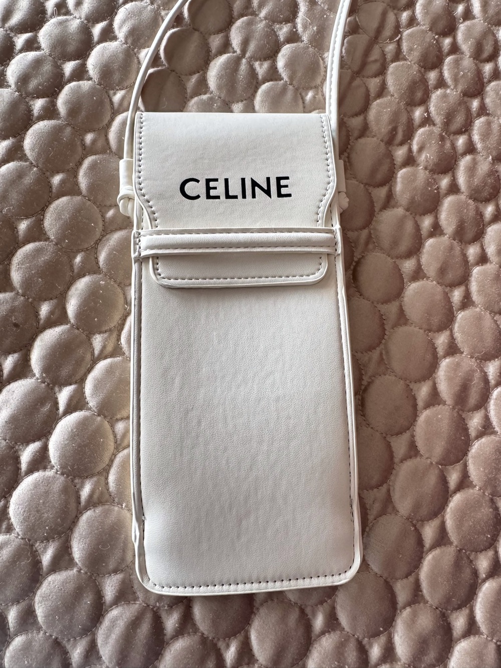 CELINE White Crossbody sunglasses / phone pouch - Picture 5 of 11